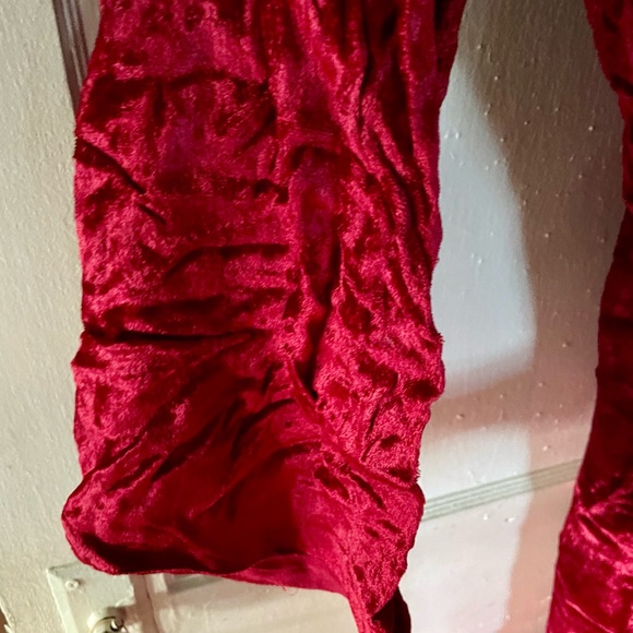 “HOLY CLOTHING” Crushed Red Velvet Hooded Renaissance Medieval Claok - Picture 4 of 6